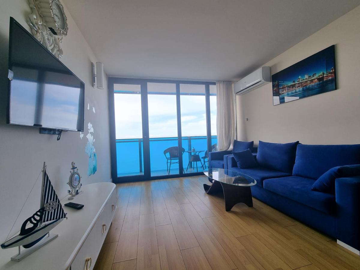 Orbi City Sea View Batoemi Buitenkant foto